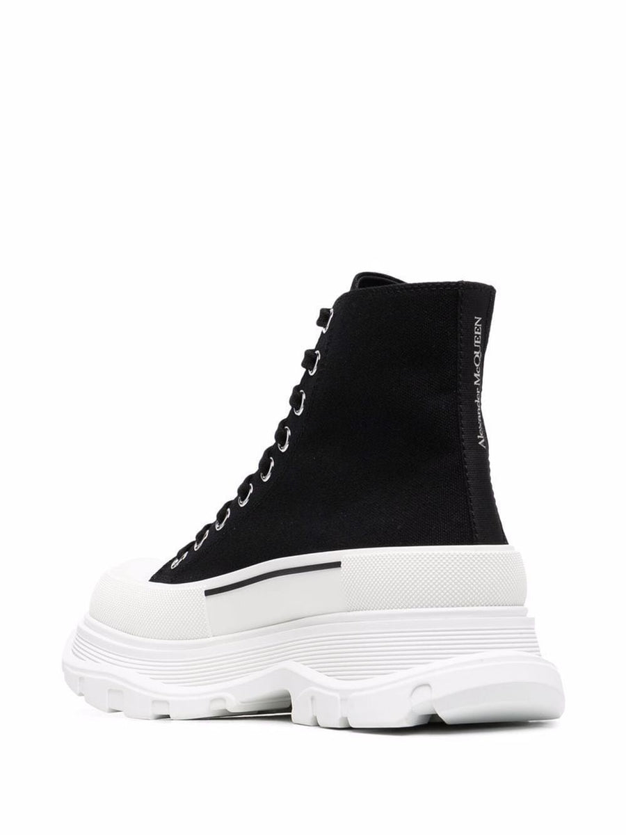 Alexander McQueen Tread Slick Boots For Women With Lace Up Ankle Silhouette And Bold Platform Rubber Sole