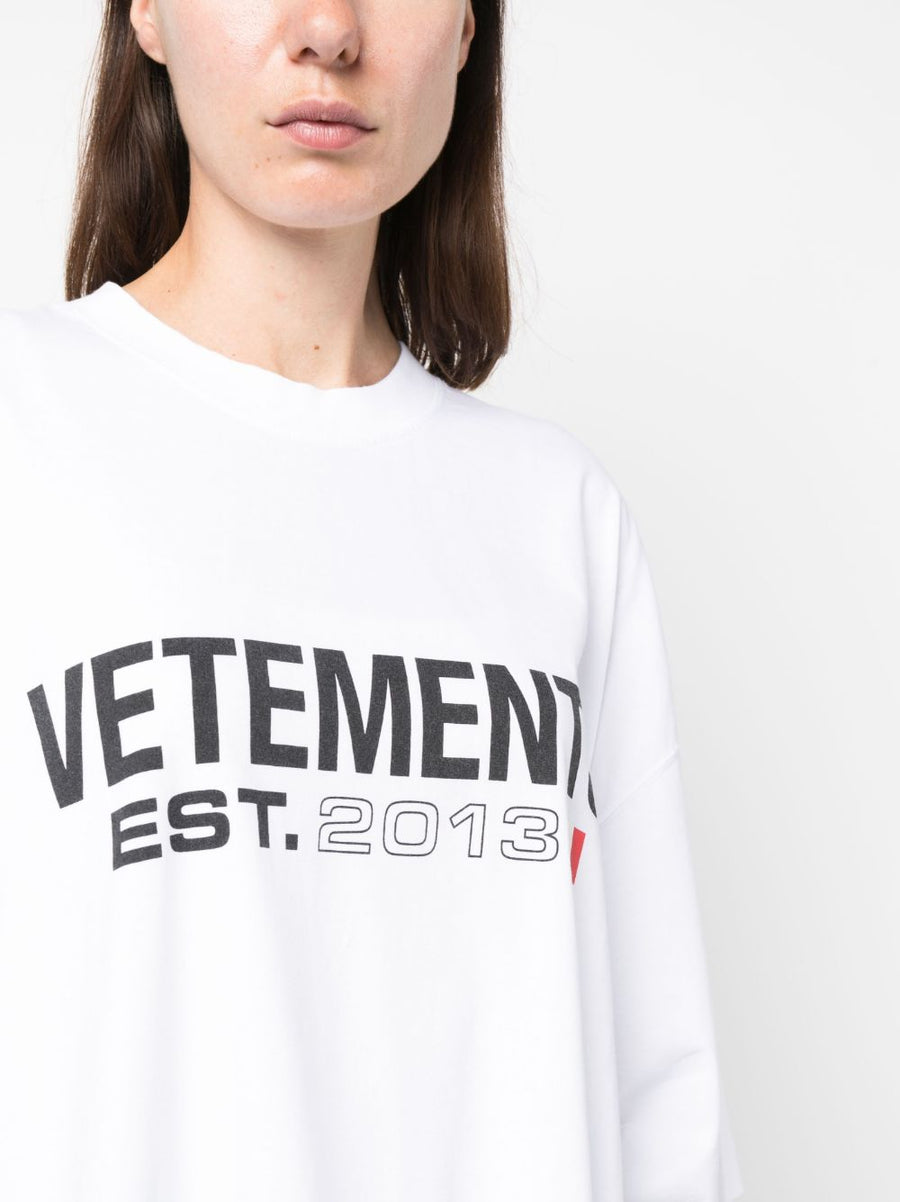 Vetements Logo Cotton T Shirt For Women Premium White Crew Neck Thigh Length Oversized Iconic