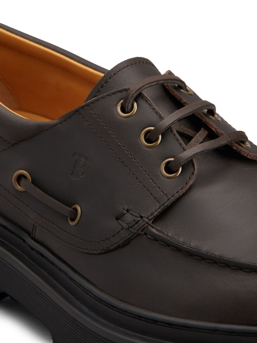 Tod's Leather Boat Shoes for Men Front Button Secure Fit