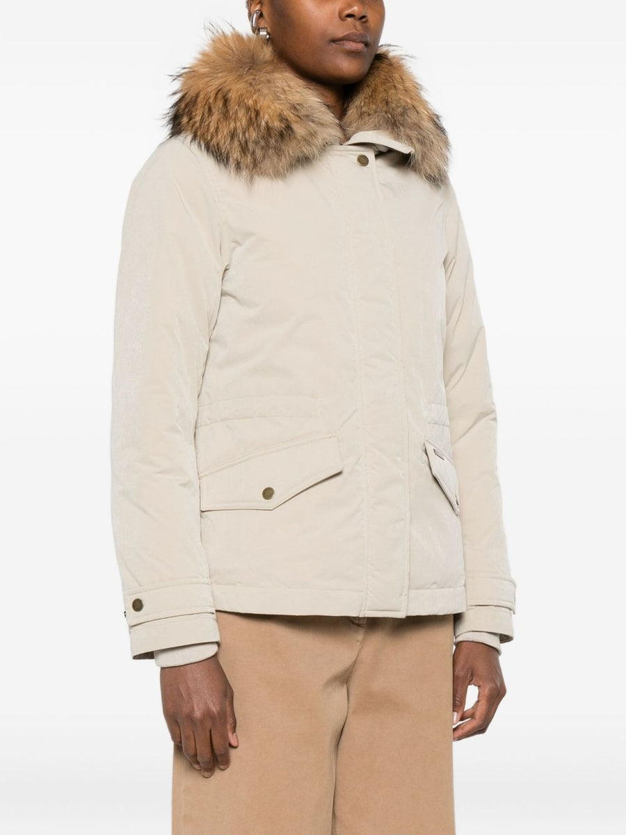 Woolrich Short Down Jacket For Women With Beige Fur Trim Compact Silhouette Warmth
