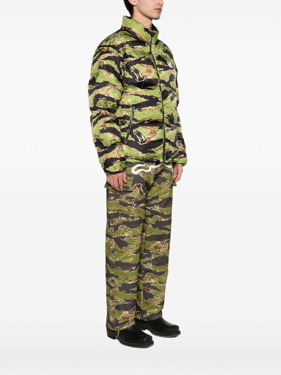 Icecream Camouflage Down Jacket For Men With Secure Zip Pockets Logo Patch Rugged Style