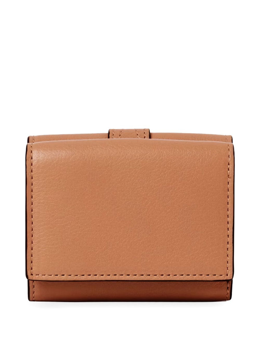 Chloé Paddington Leather Wallet For Women Brown Grained Leather Gold Hardware Compact Luxury