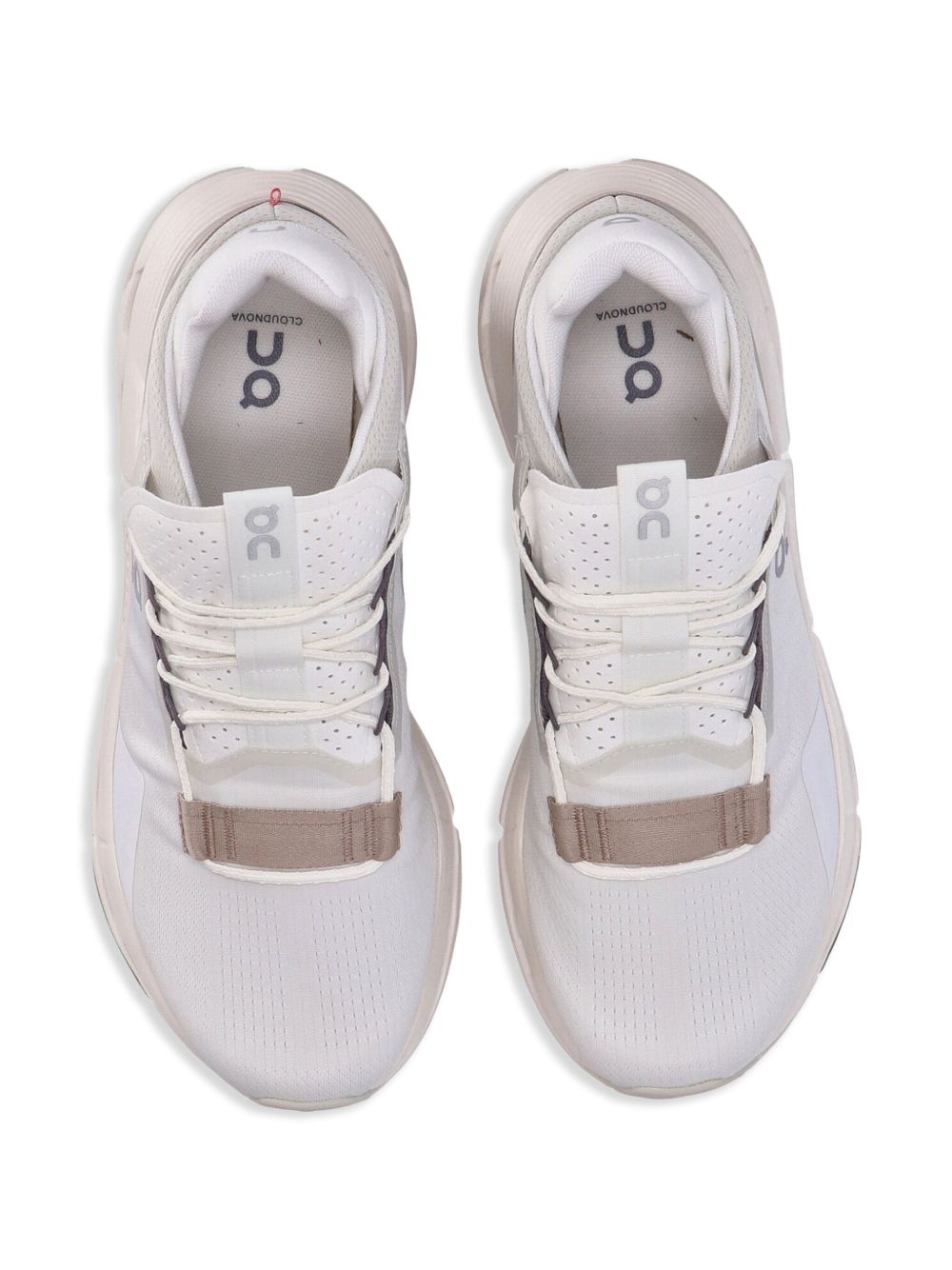 ON Cloudnova 2 Sneakers