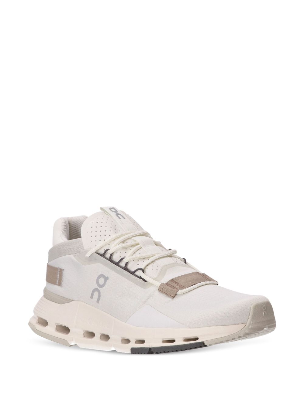 ON Cloudnova 2 Sneakers