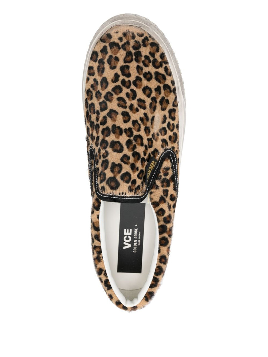 Golden Goose Penstar VCE Slip On Sneakers For Men Luxury Leopard Print Leather Comfort And Effortless Style