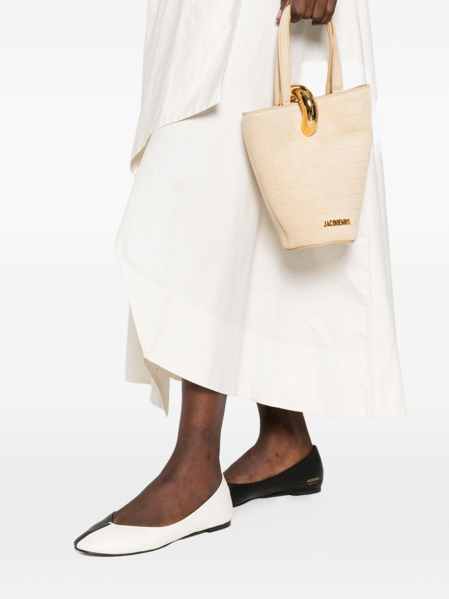 Jacquemus Le Petit Bambola Bucket Bag Beige Crocodile Calf Leather, Top Handle And Detachable Strap For Women