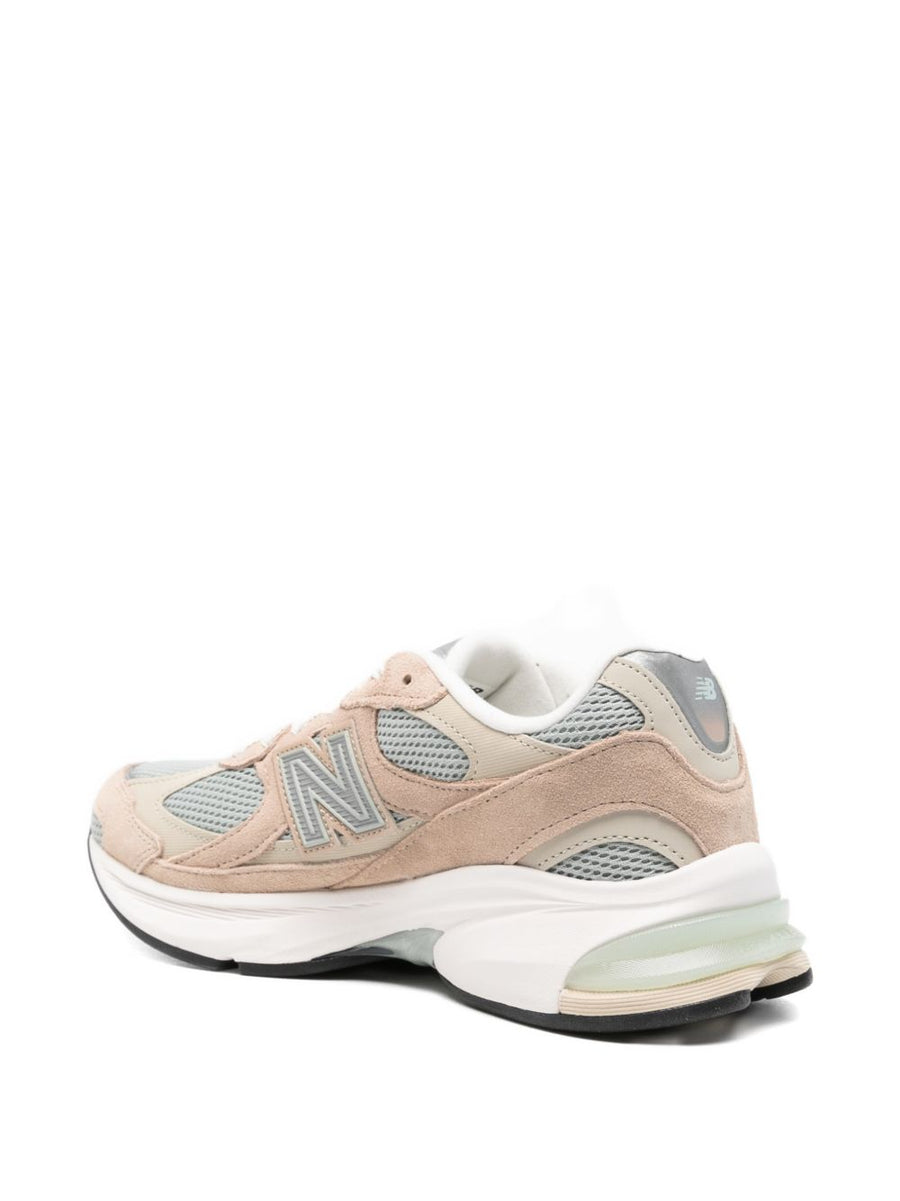 New Balance 2010 Sneakers For Men With Calf Suede Mesh Upper For Premium Everyday Comfort And Casual Style