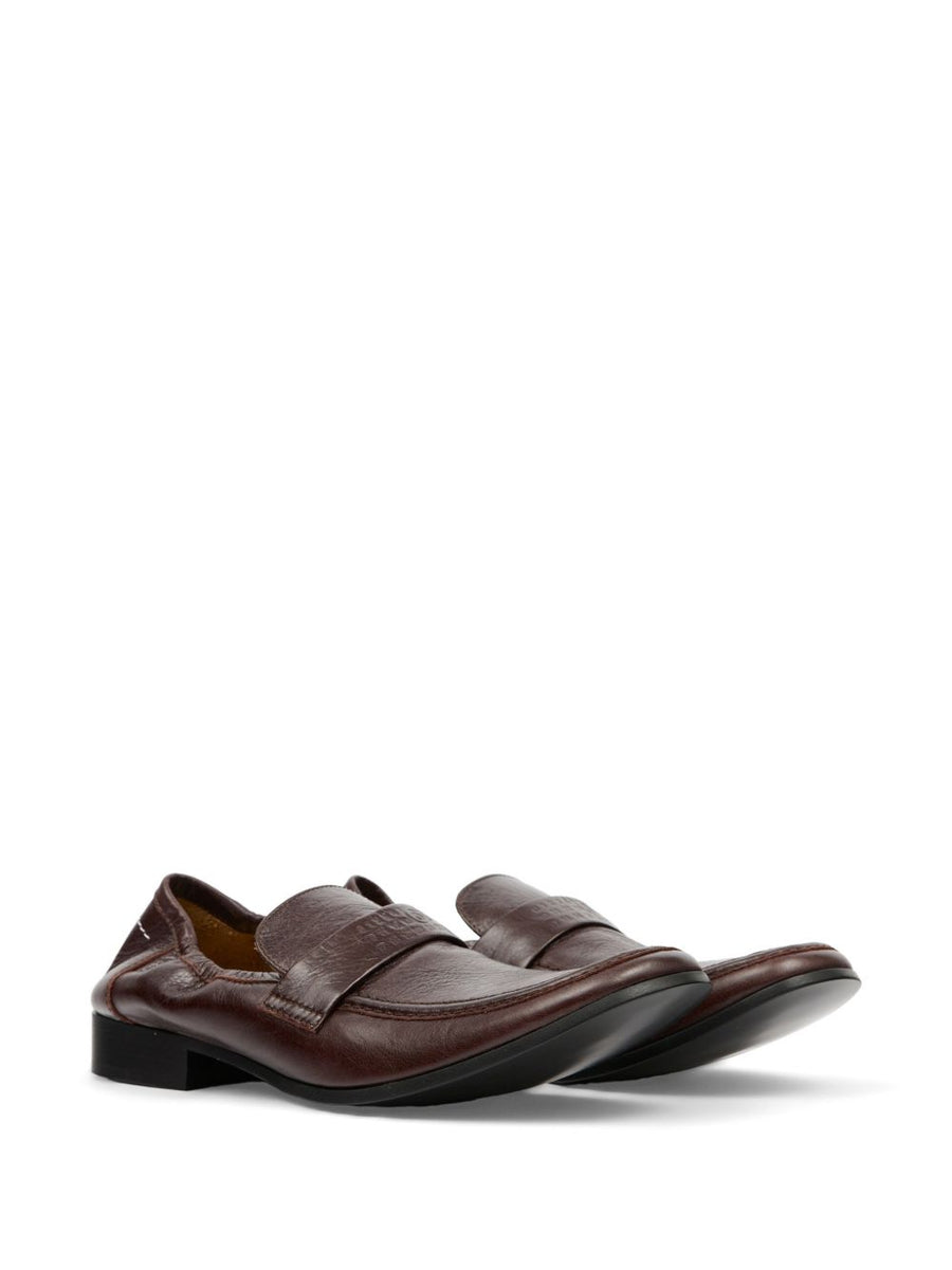 MM6 Maison Margiela Swing Toe Leather Loafers For Women Slip On Comfort Signature Stitch Timeless Luxury