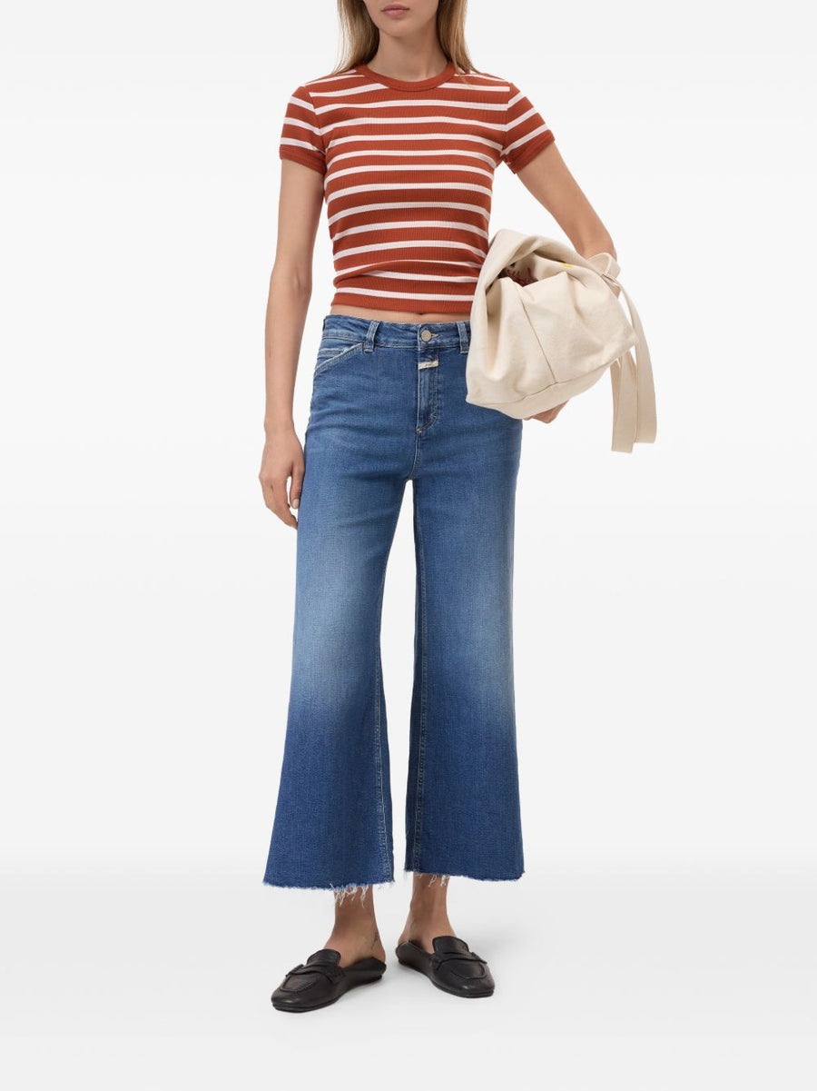 Closed Cropped Denim Jeans For Women With Light Blue Finish And Frayed Hem Versatile Everyday Wear