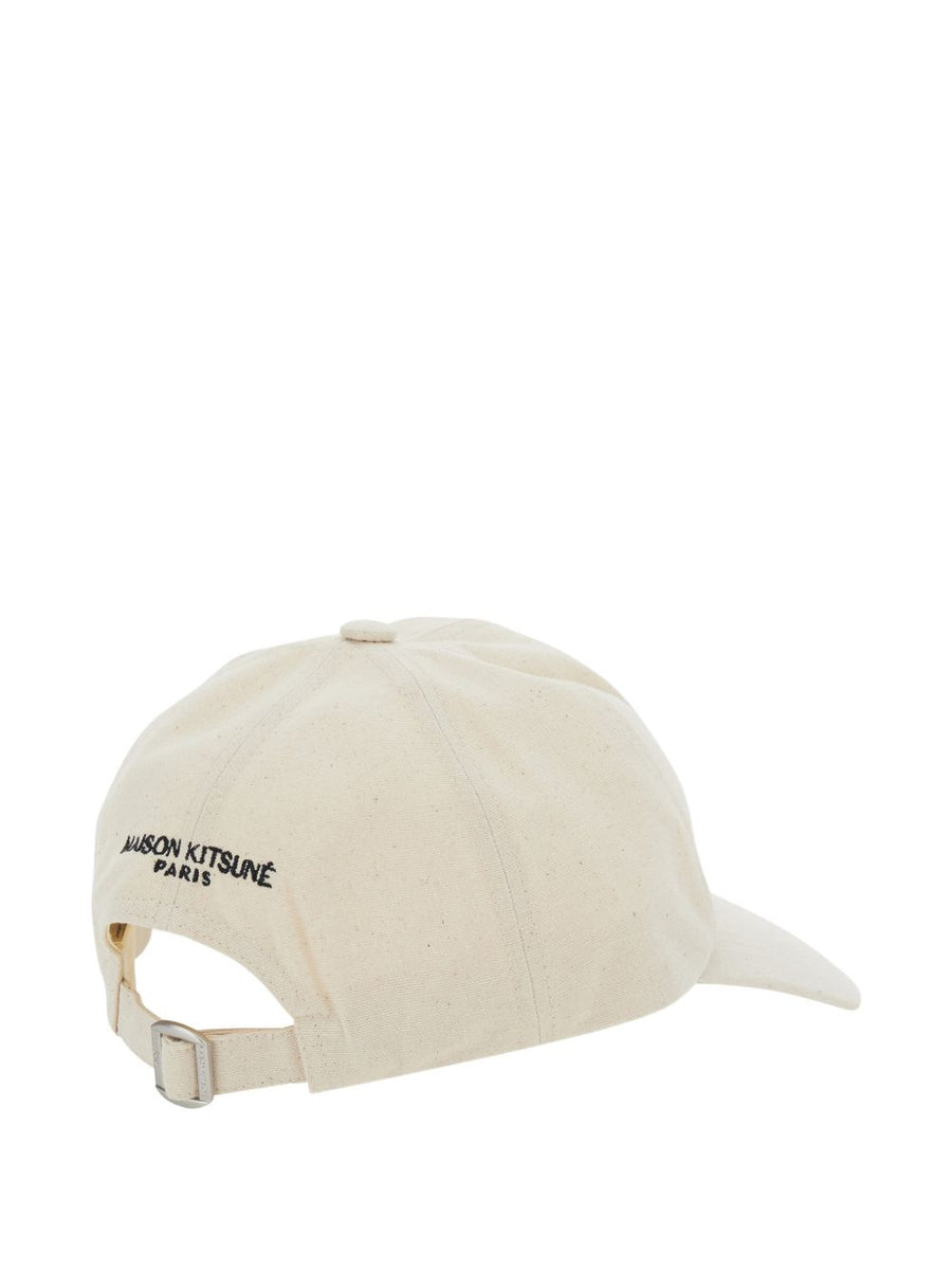 Maison Kitsuné Baseball Cap Dressed Fox Motif Beige For Women Chic Breathable Cotton