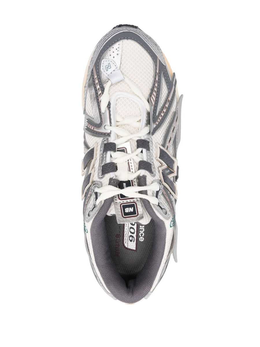 NEW BALANCE Sneakers SILVER