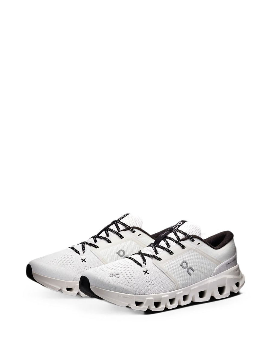 ON Sneakers WHITE