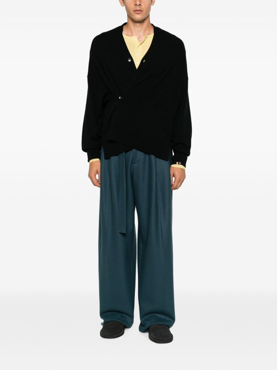 EXTREME CASHMERE Sweaters BLACK