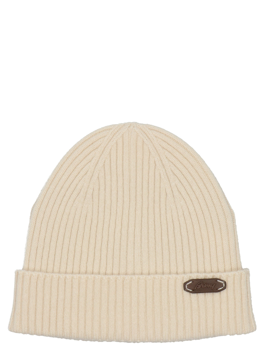 Brioni Premium Cashmere Beanie For Men In White With Fisherman Rib Texture And Leather Patch