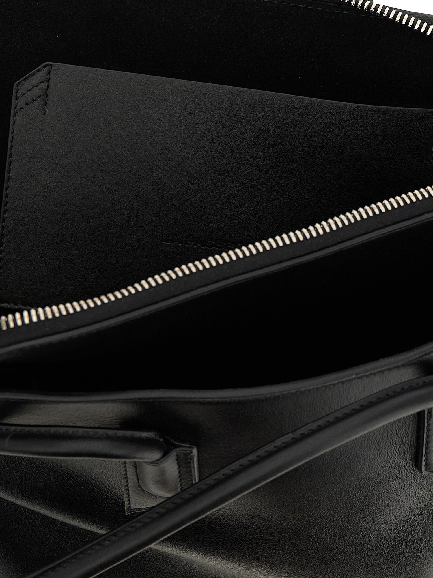 The Attico La Passeggiata Medium Shoulder Bag