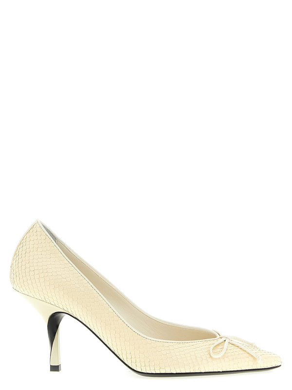 Jacquemus Les Escarpins Tourni Beige Calfskin Leather Pumps With Front Bow