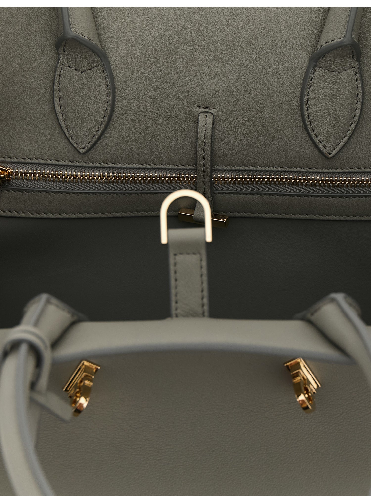 Ferragamo Hug (m) Handbag