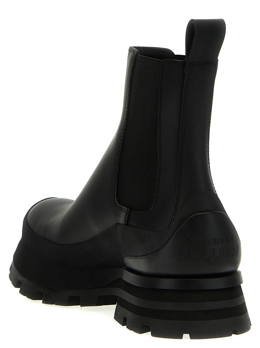 Alexander McQueen Wander Ankle Boots For Men Black Leather With Side Elastic And Durable Rubber Sole For City Life