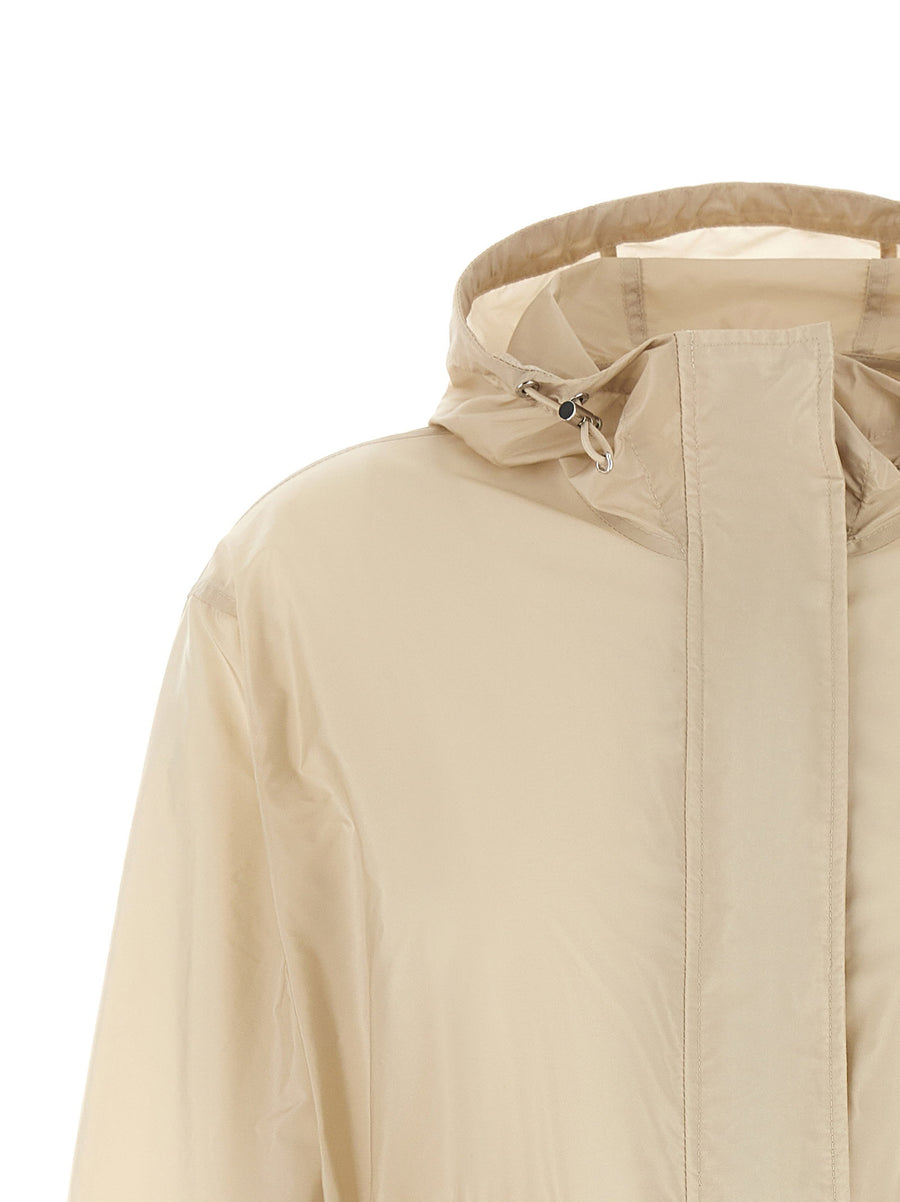 Moncler Weteau Jacket For Women Lightweight Water Repellent Nylon Tech Layer For Weather Ready City Style