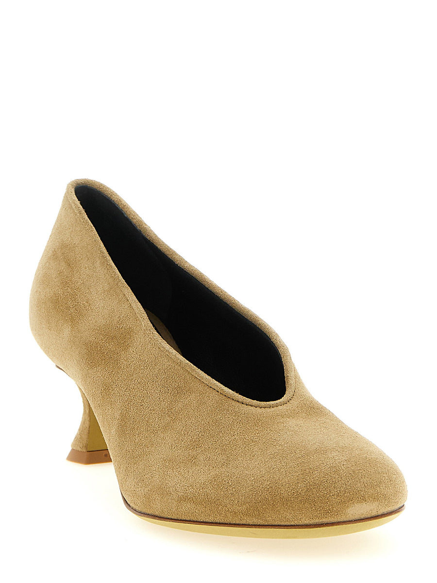 Moschino Duck Pumps