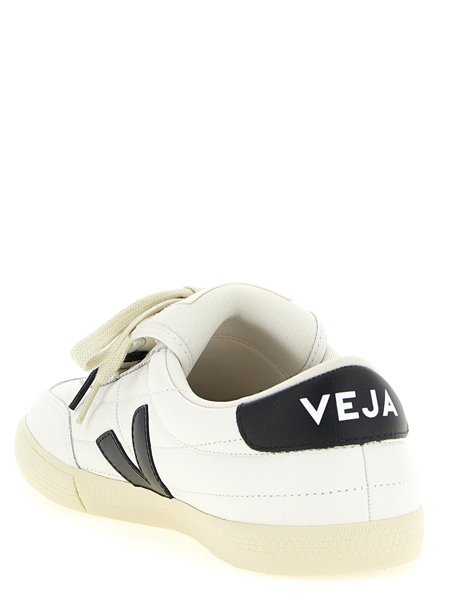 Panenka Veja X Magliano Sneakers