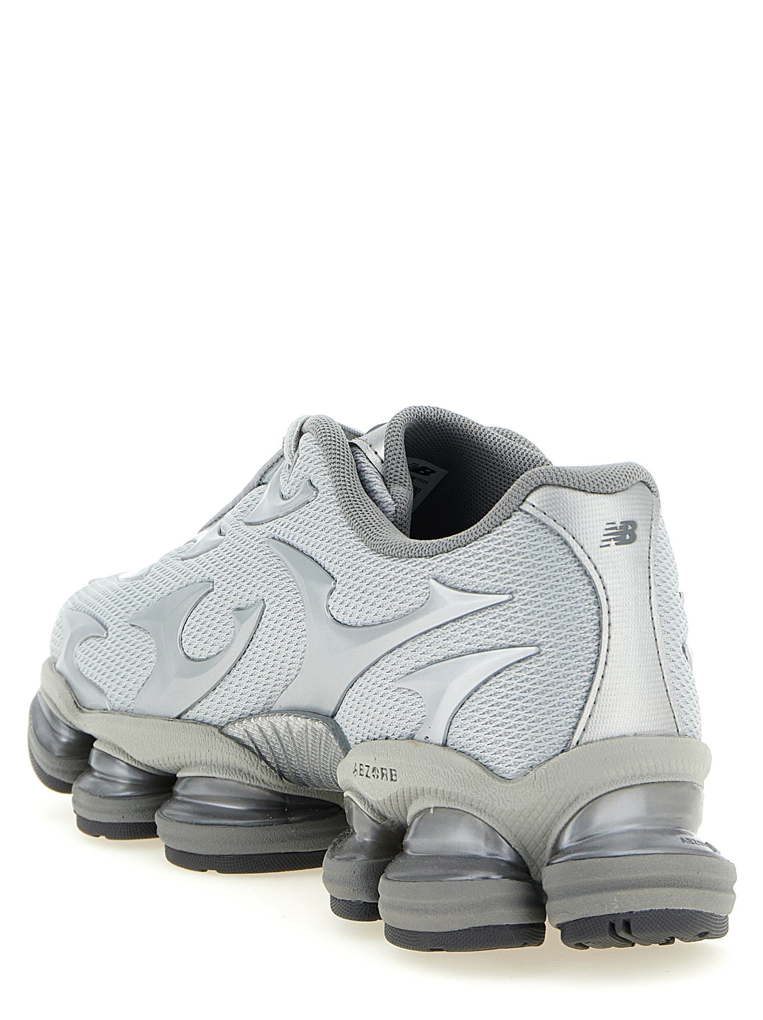 New Balance 2000 Sneakers