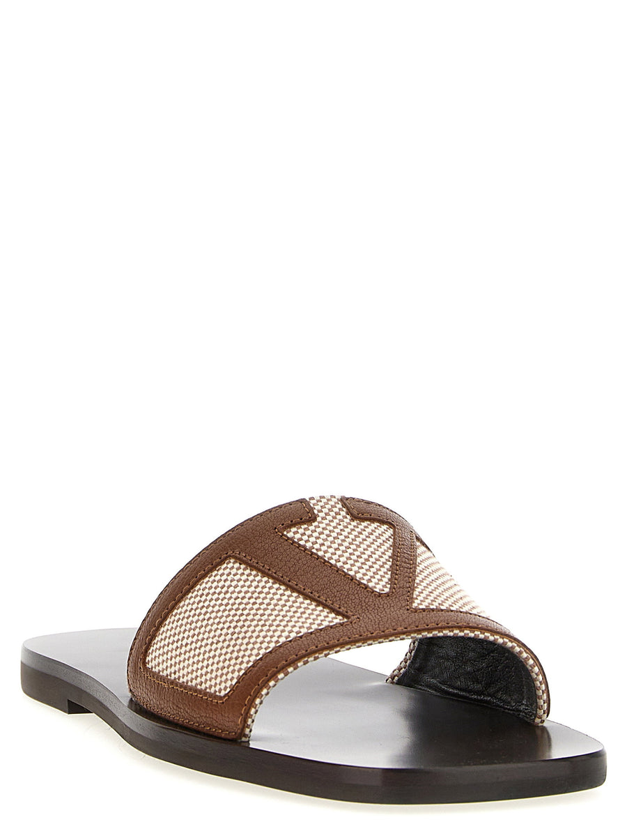 Valentino Garavani Vlogo Signature Slides